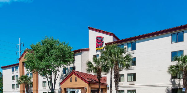 save with Red Roof Inn
